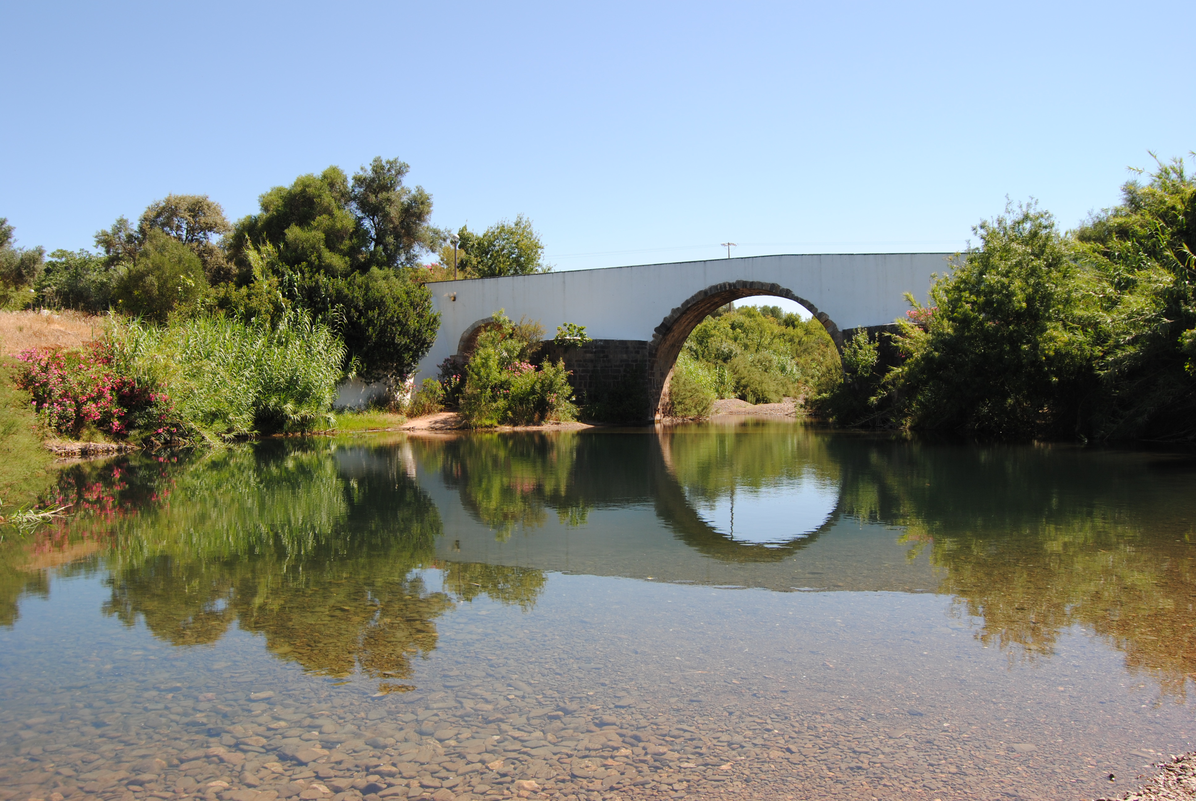 Terras do Barrocal: A Alma de Querença e Tôr
