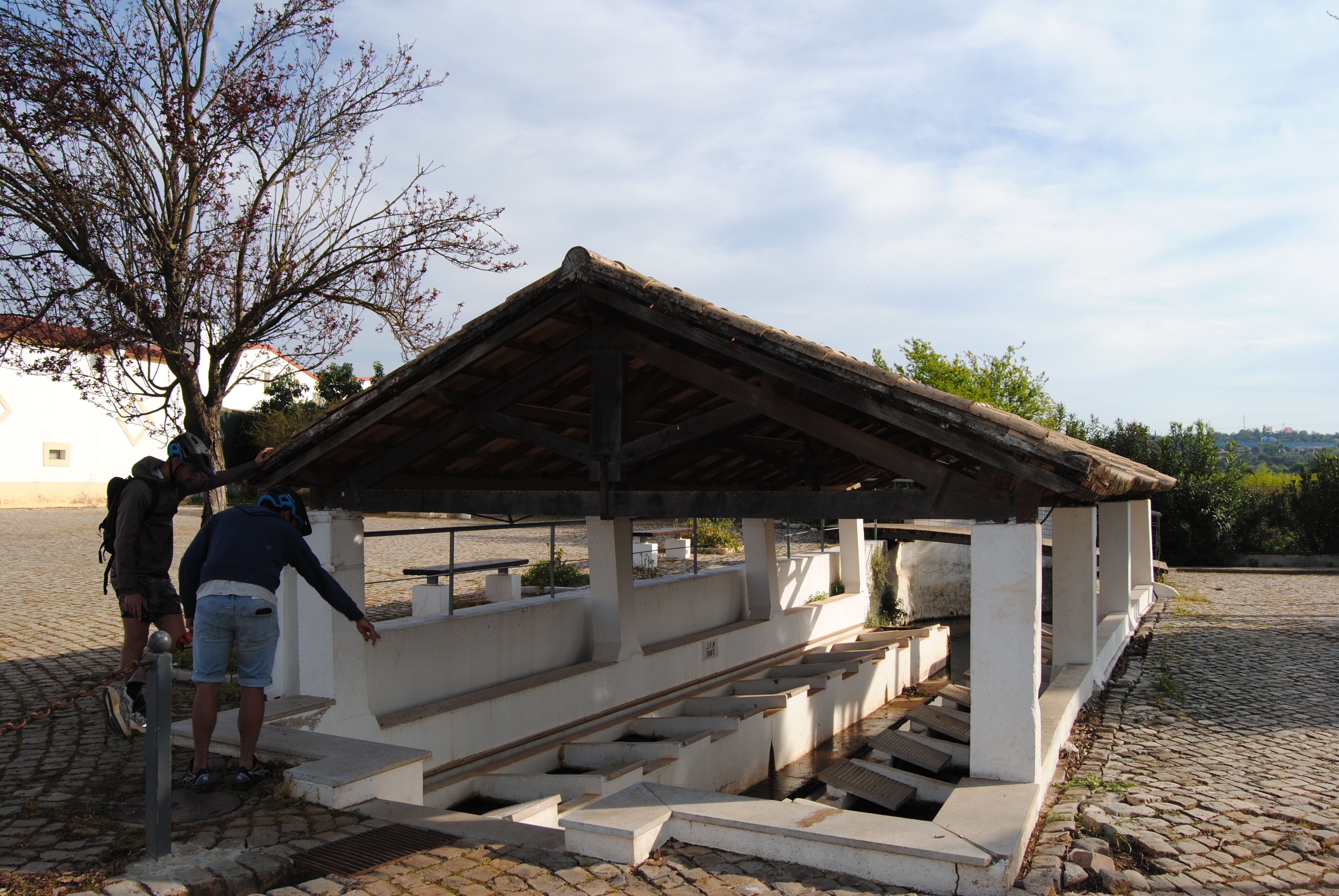 Paderne : Aventura entre Castelo e Natureza